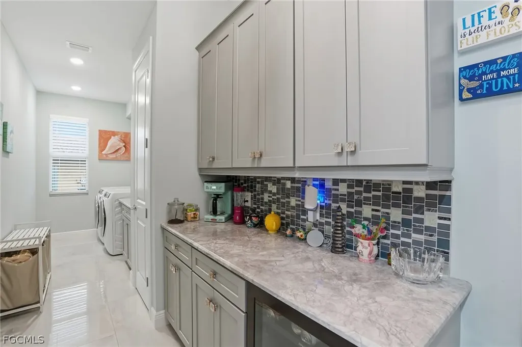 3733 SW 1st Lane Cape Coral FL 33991