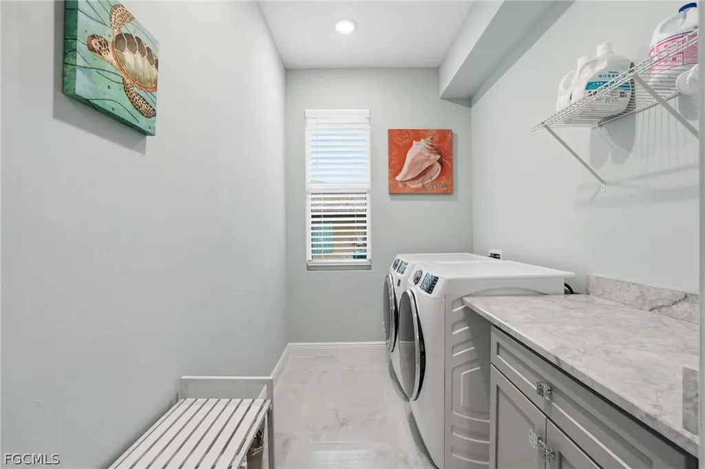 3733 SW 1st Lane Cape Coral FL 33991