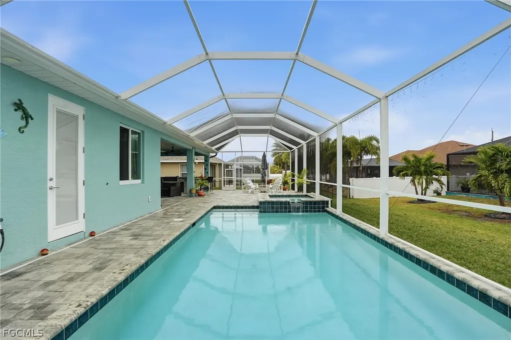 3733 SW 1st Lane Cape Coral FL 33991