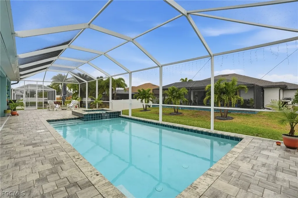 3733 SW 1st Lane Cape Coral FL 33991