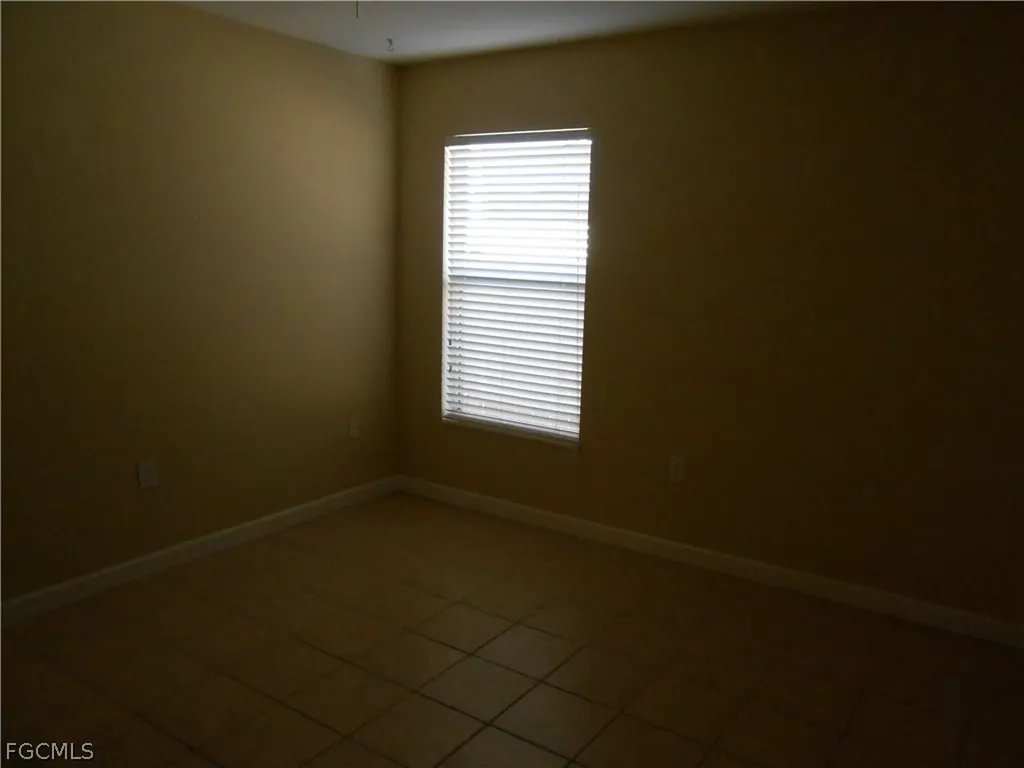 612 Mcarthur Avenue Lehigh Acres FL 33936