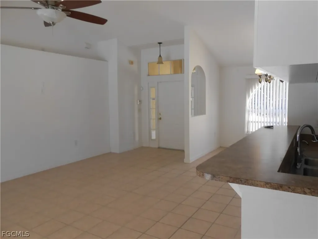612 Mcarthur Avenue Lehigh Acres FL 33936