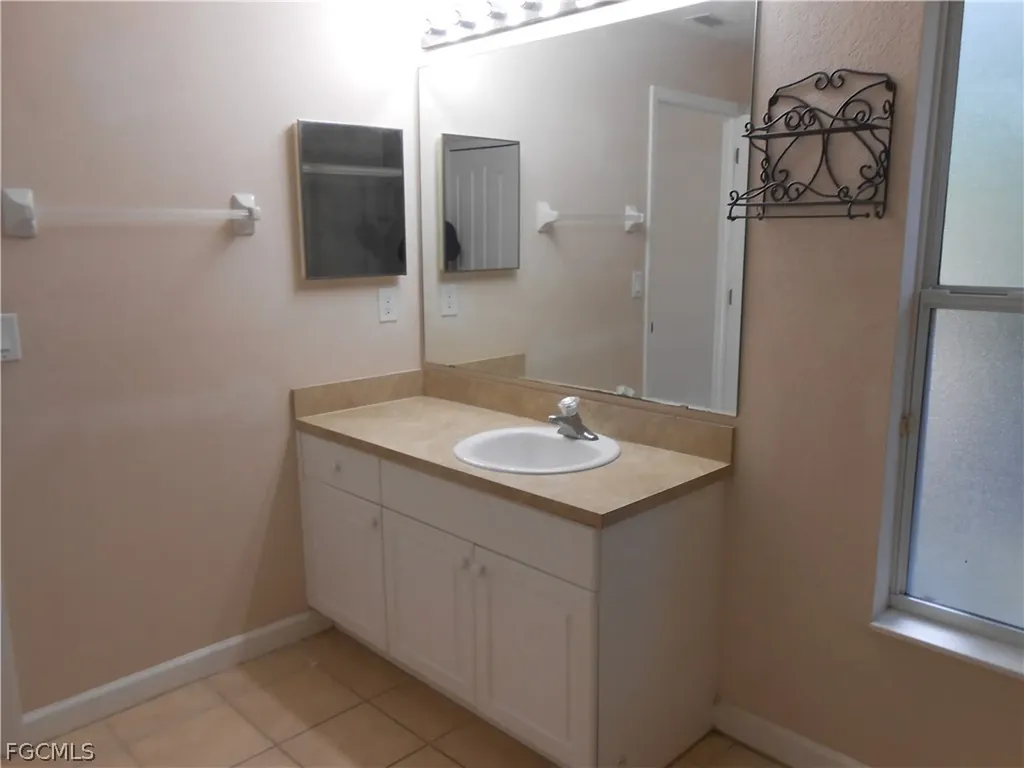 612 Mcarthur Avenue Lehigh Acres FL 33936