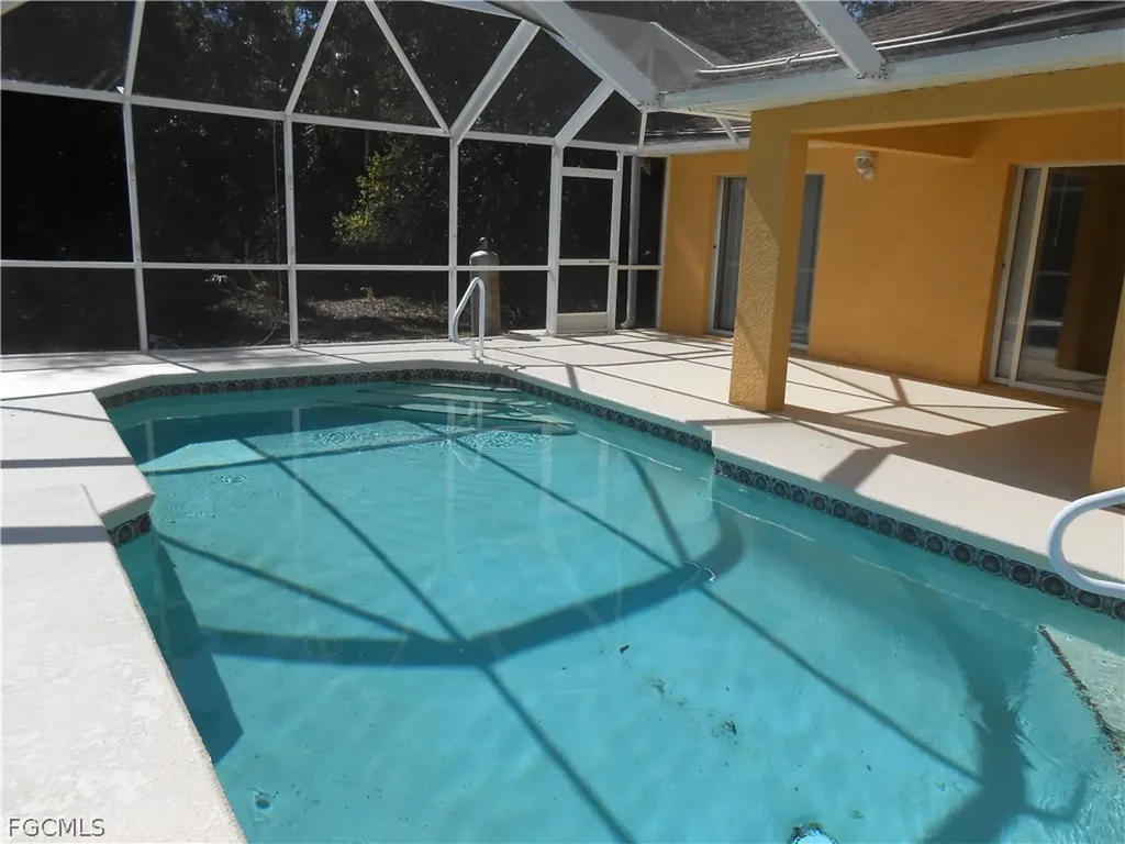 612 Mcarthur Avenue Lehigh Acres FL 33936