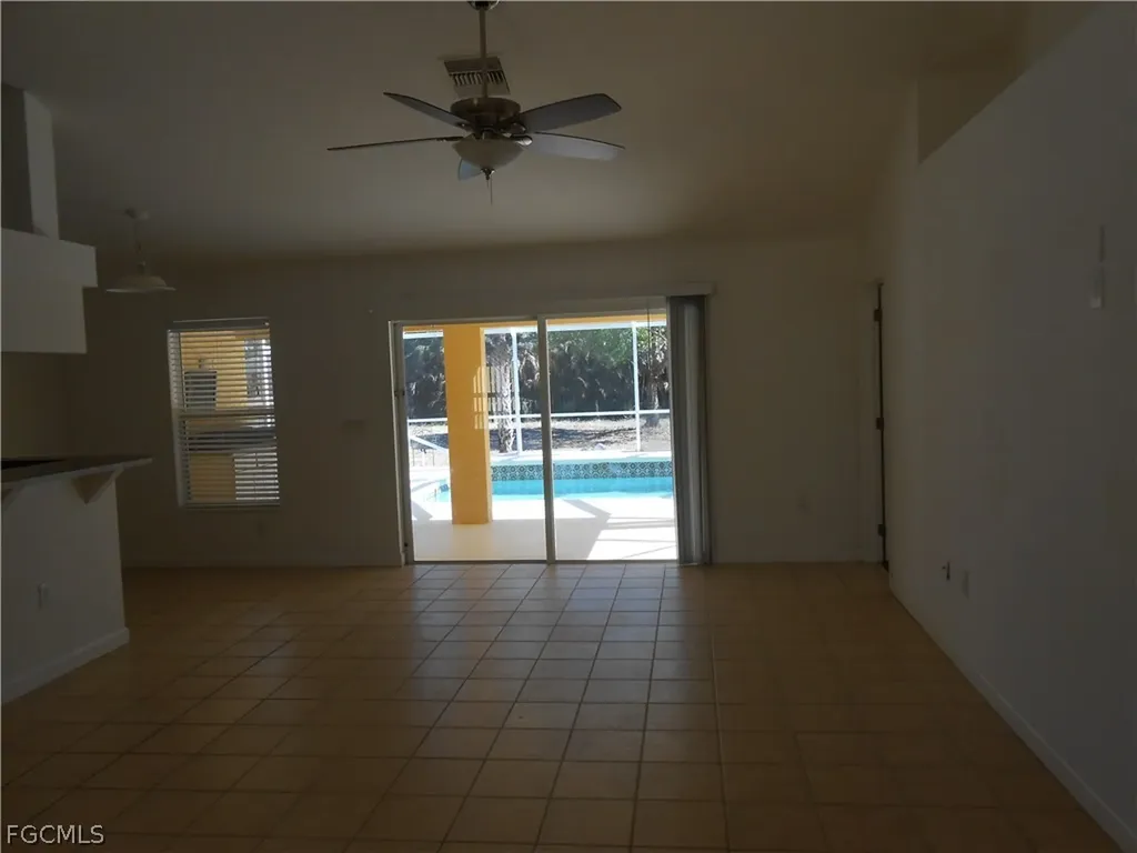 612 Mcarthur Avenue Lehigh Acres FL 33936