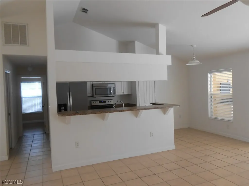 612 Mcarthur Avenue Lehigh Acres FL 33936