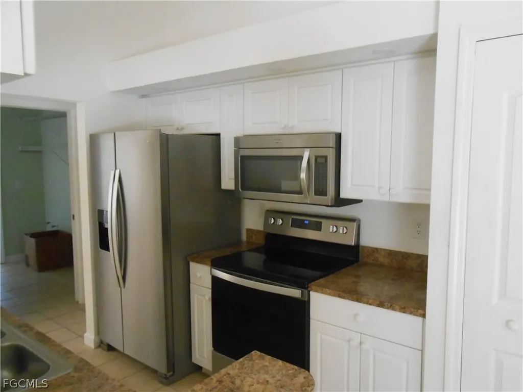 612 Mcarthur Avenue Lehigh Acres FL 33936