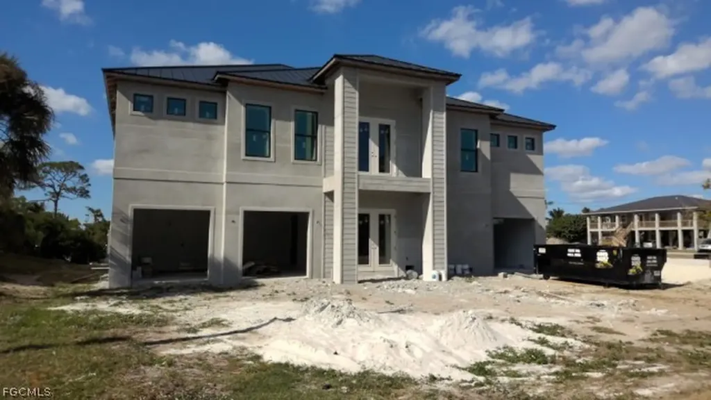 Estero FL, 20810 Park Place
