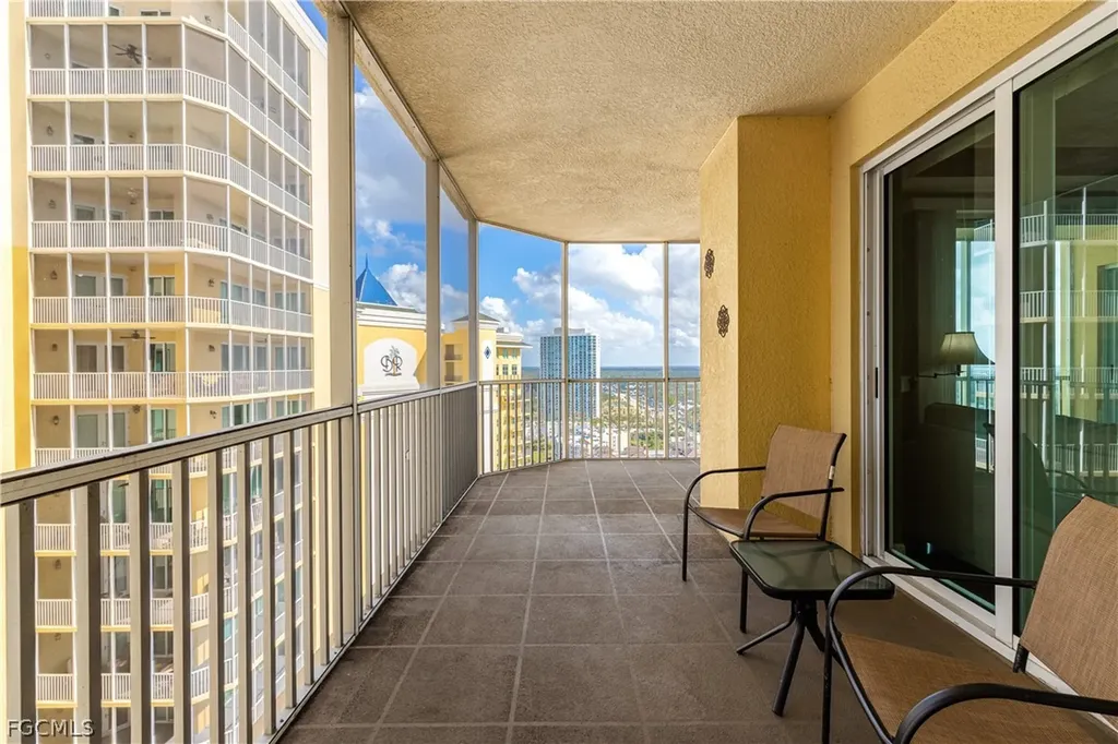 2743 1st Street Fort Myers FL 33916