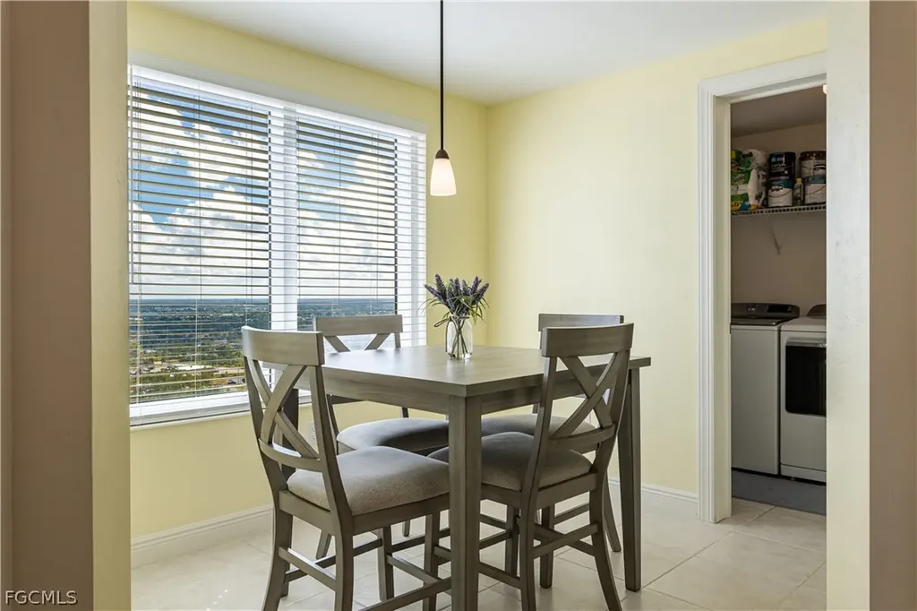 2743 1st Street Fort Myers FL 33916