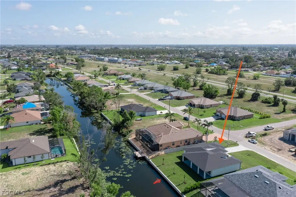 1202 SW 8th Place Cape Coral FL 33991