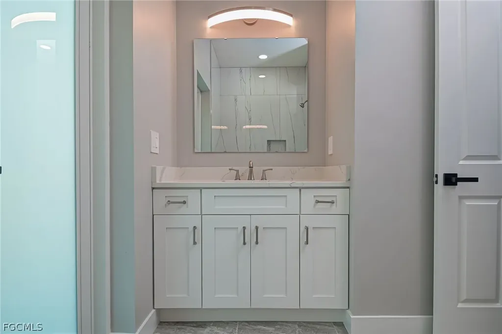 1202 SW 8th Place Cape Coral FL 33991