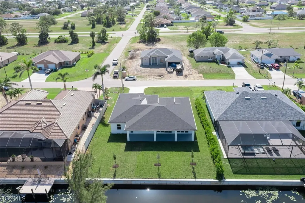 1202 SW 8th Place Cape Coral FL 33991