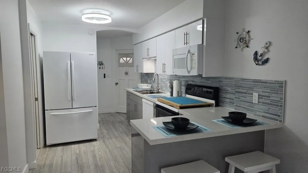 3211 Stringfellow Road St. James City FL 33956