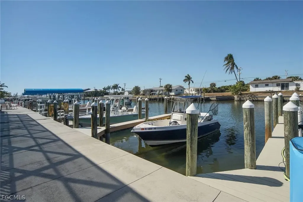 3211 Stringfellow Road St. James City FL 33956