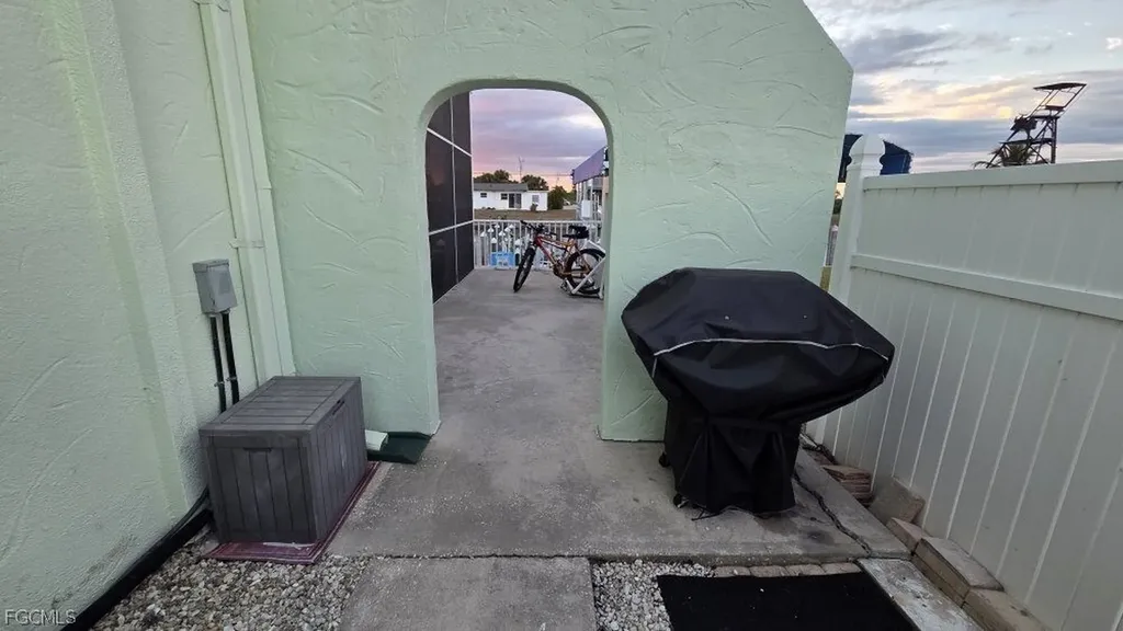 3211 Stringfellow Road St. James City FL 33956