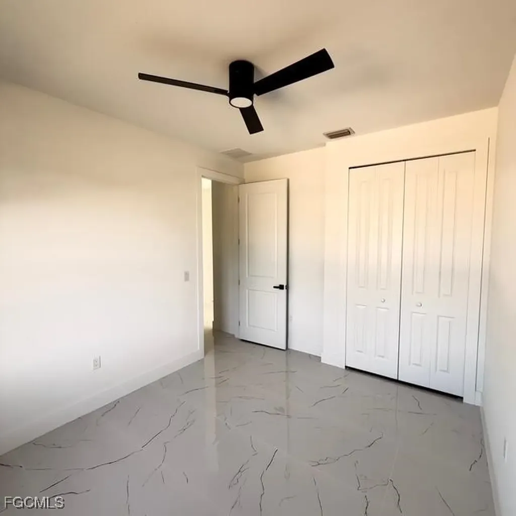 209-211 W 12th Street Lehigh Acres FL 33972