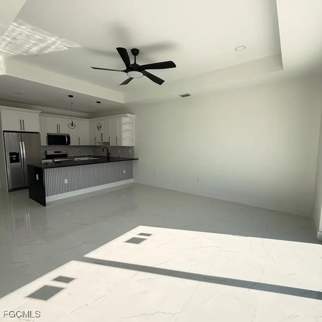 209-211 W 12th Street Lehigh Acres FL 33972