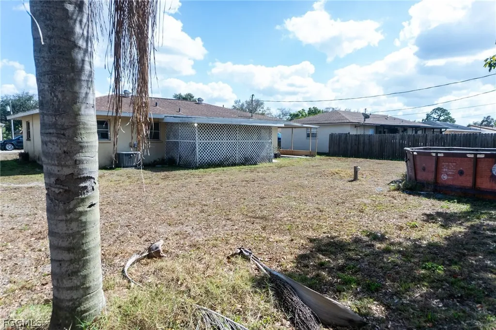 2201 Lotus Road Fort Myers FL 33905
