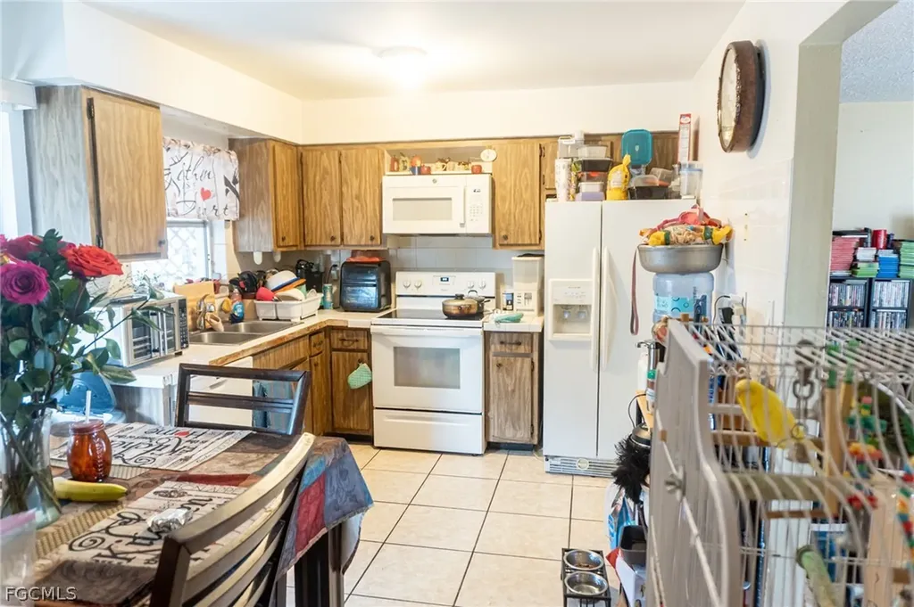 2201 Lotus Road Fort Myers FL 33905