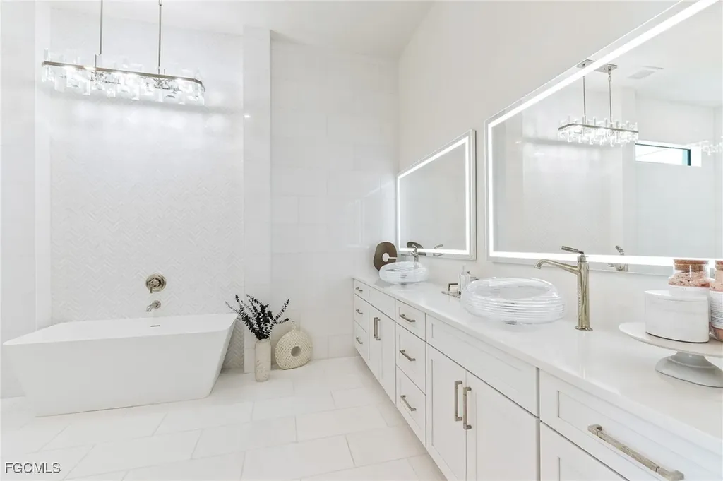 160 SW 52nd Terrace Cape Coral FL 33914