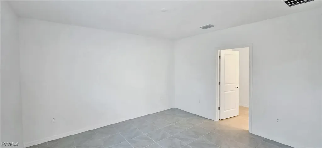 235 Lakeside Breeze Way Lehigh Acres FL 33936