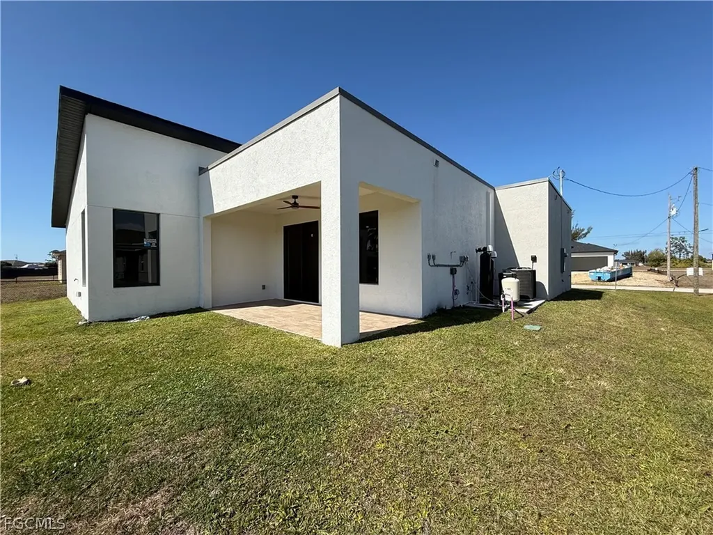 1409 NW 21st Court Cape Coral FL 33909