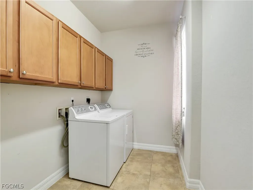 9372 River Otter Drive Fort Myers FL 33912