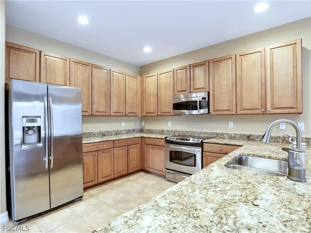 9372 River Otter Drive Fort Myers FL 33912