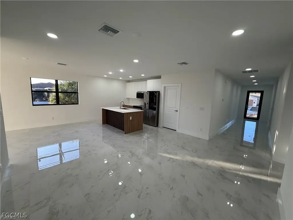 1706 NW 19th Terrace Cape Coral FL 33909