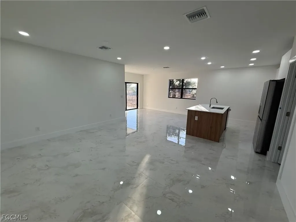 1706 NW 19th Terrace Cape Coral FL 33909