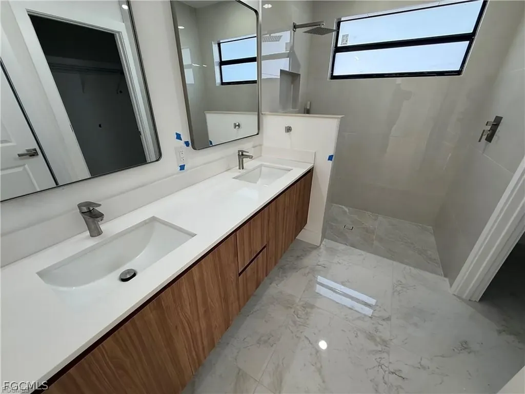 4342 NW 34th Place Cape Coral FL 33909