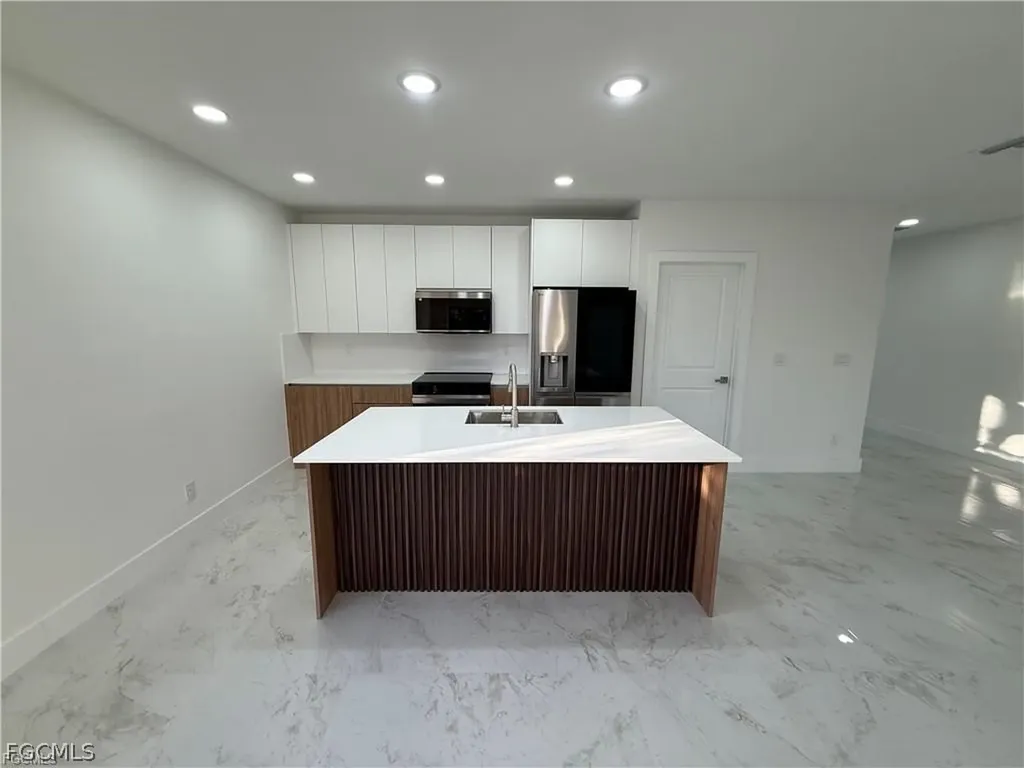 4342 NW 34th Place Cape Coral FL 33909
