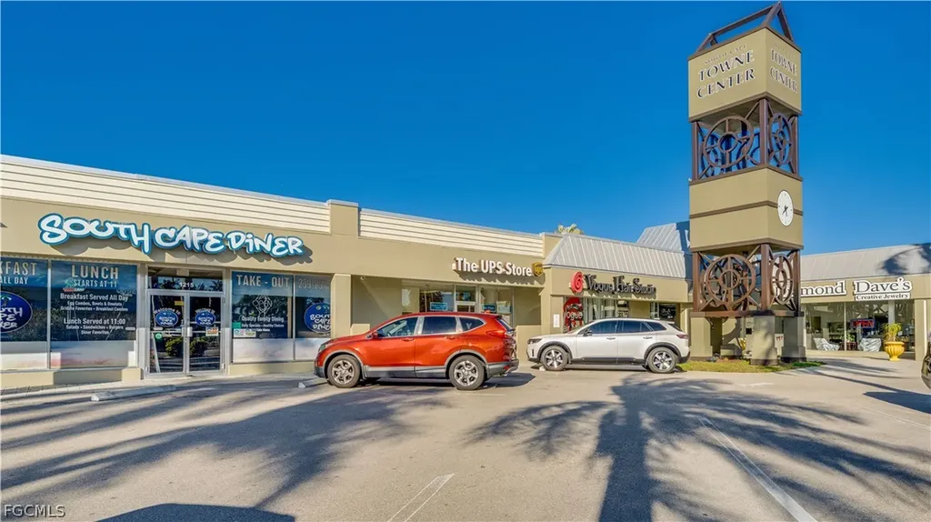 1201-1317 Cape Coral Parkway E Cape Coral FL 33904