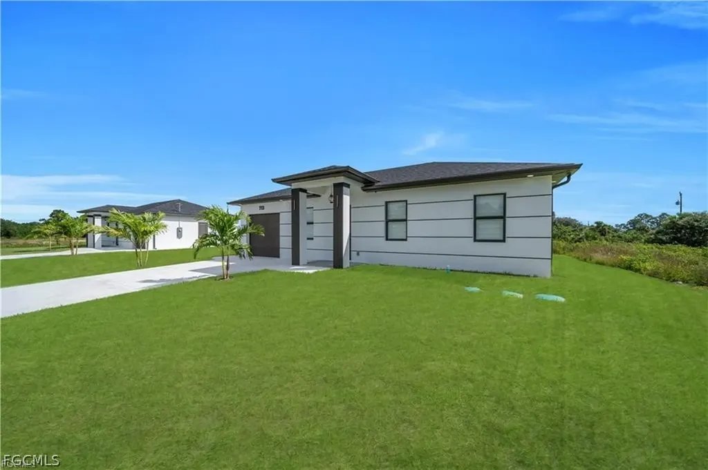 713 Roma Avenue S Lehigh Acres FL 33974