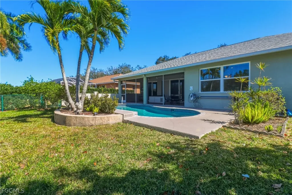 9261 Pittsburgh Boulevard Fort Myers FL 33967