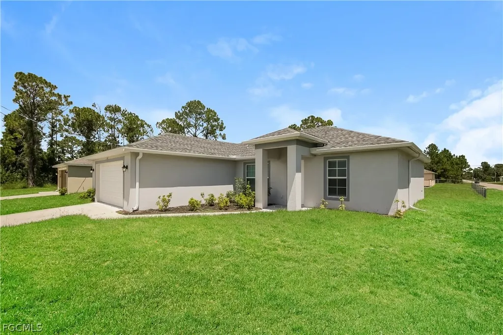 2900 7th Street W Lehigh Acres FL 33971