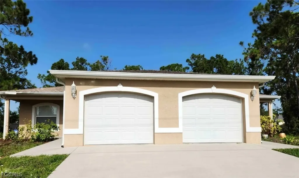 2120 Snead Drive Lehigh Acres FL 33973