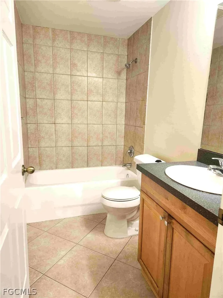 2120 Snead Drive Lehigh Acres FL 33973