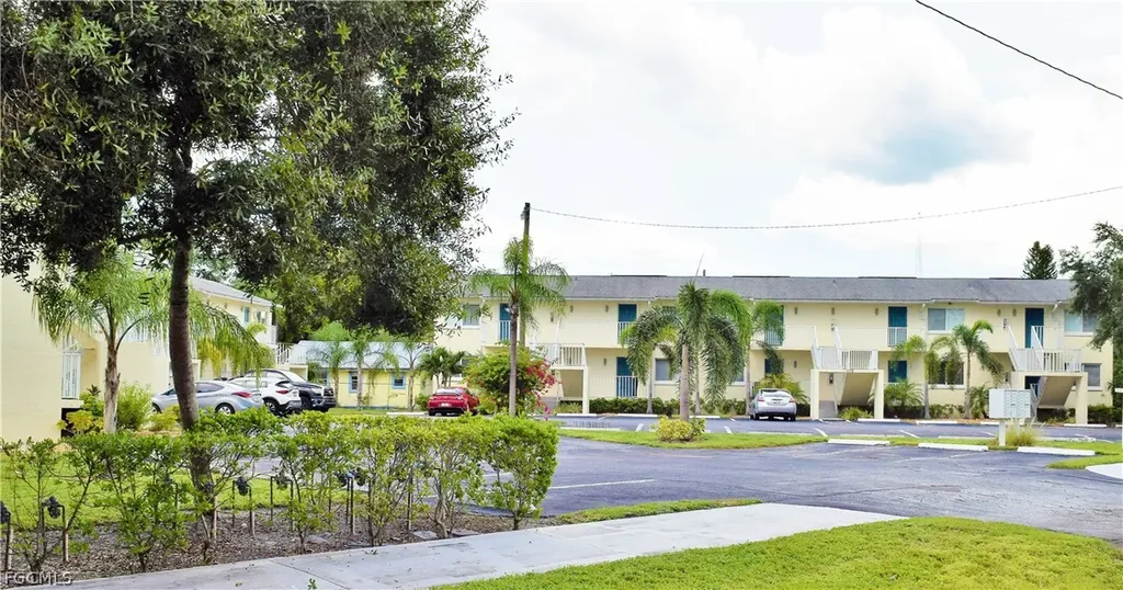3175 Royalston Avenue Fort Myers FL 33916