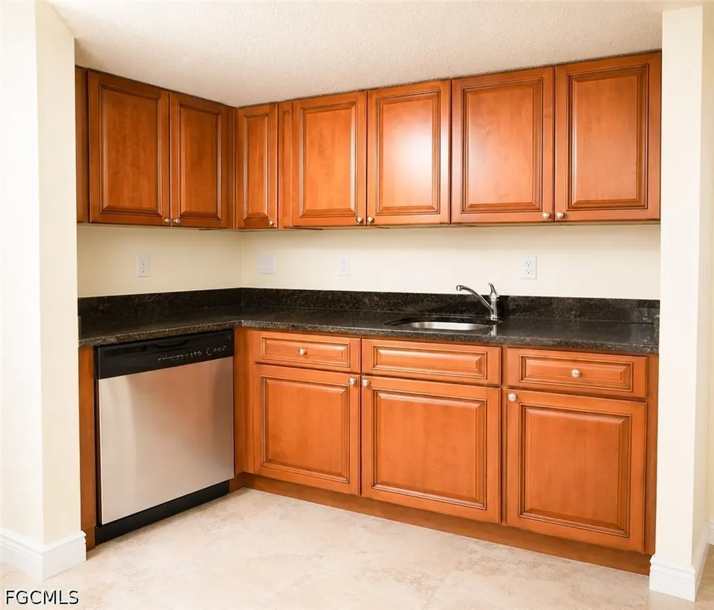 3175 Royalston Avenue Fort Myers FL 33916