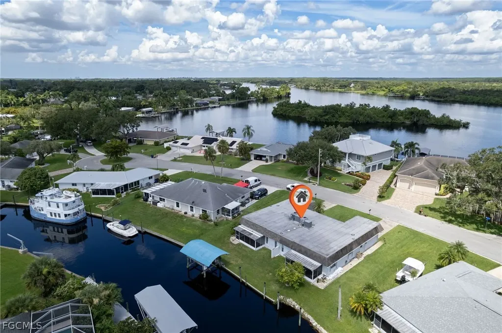14913 Wise Way Fort Myers FL 33905