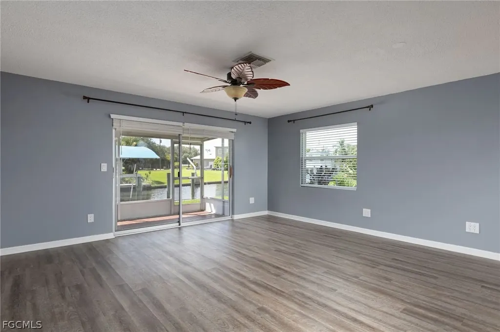 14913 Wise Way Fort Myers FL 33905