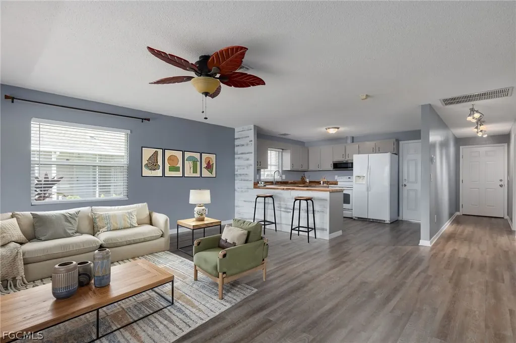 14913 Wise Way Fort Myers FL 33905