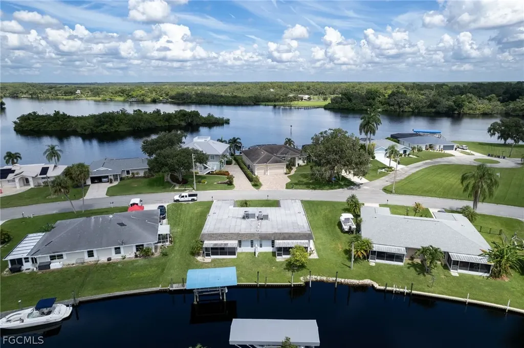 14913 Wise Way Fort Myers FL 33905