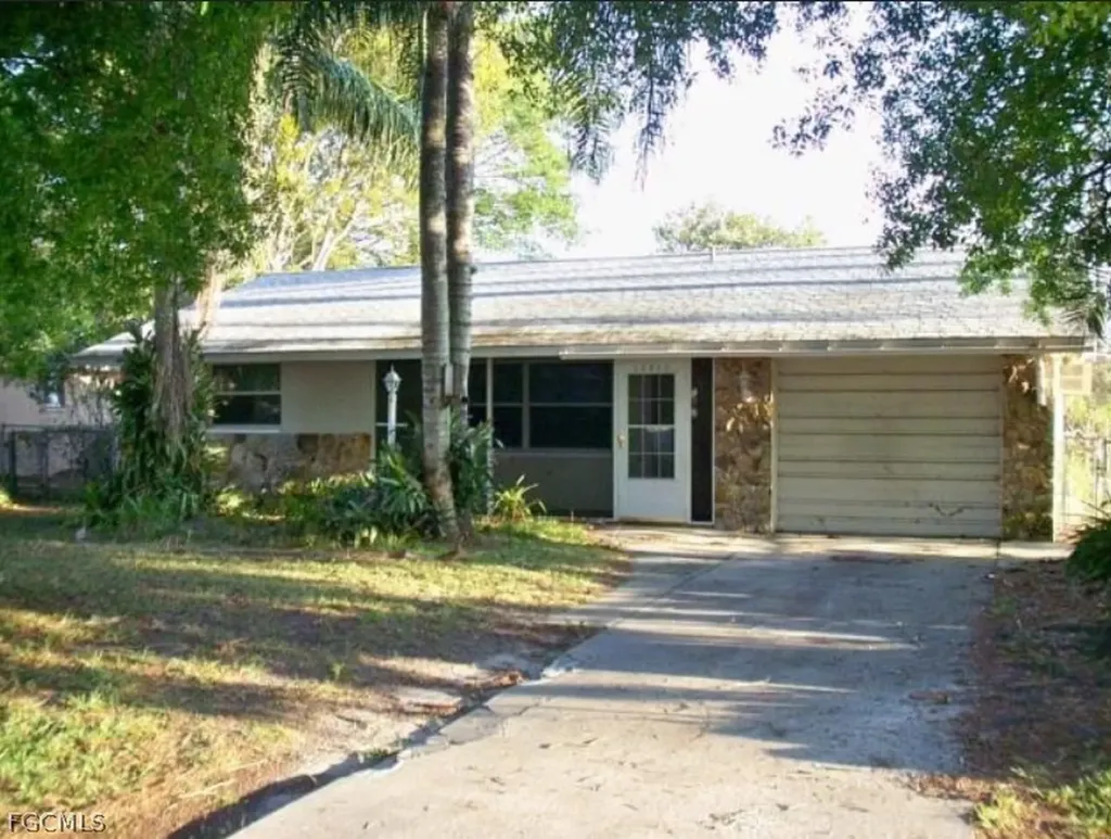 12362 3rd Street Fort Myers FL 33905