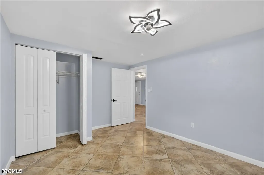 12362 3rd Street Fort Myers FL 33905