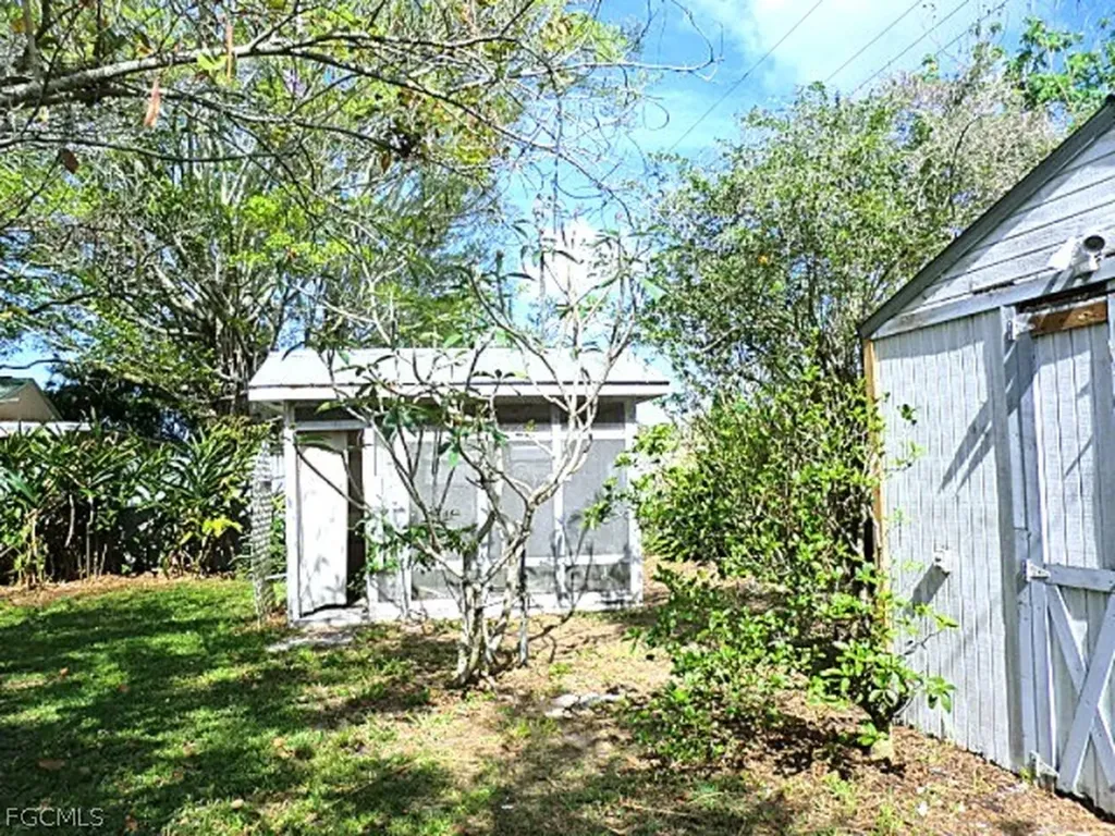 12362 3rd Street Fort Myers FL 33905
