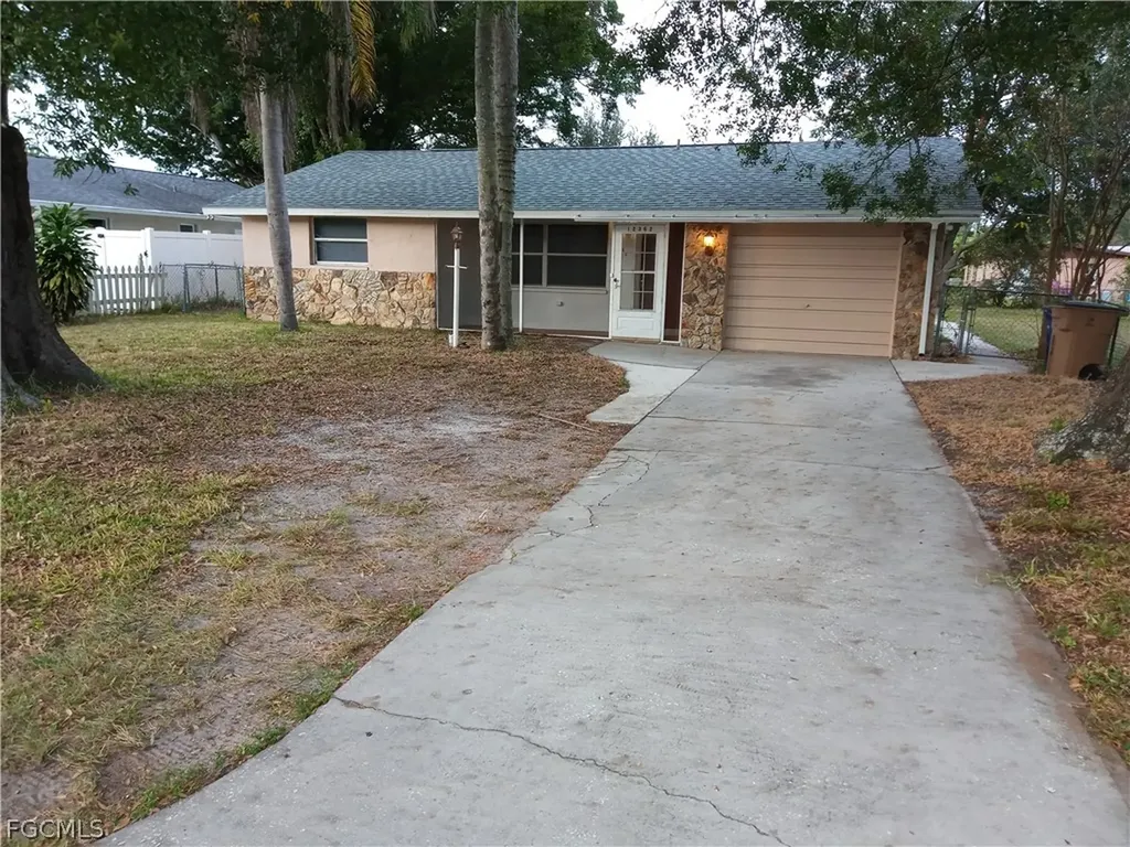 12362 3rd Street Fort Myers FL 33905