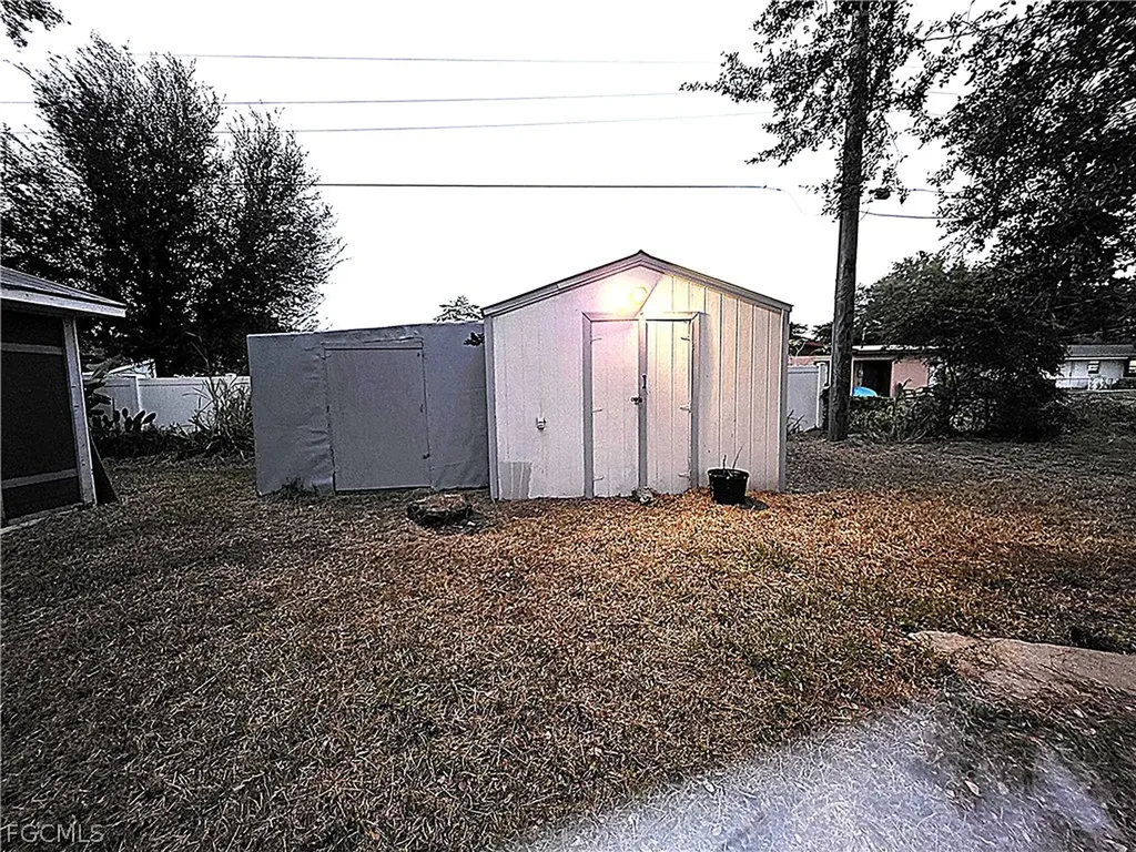 12362 3rd Street Fort Myers FL 33905
